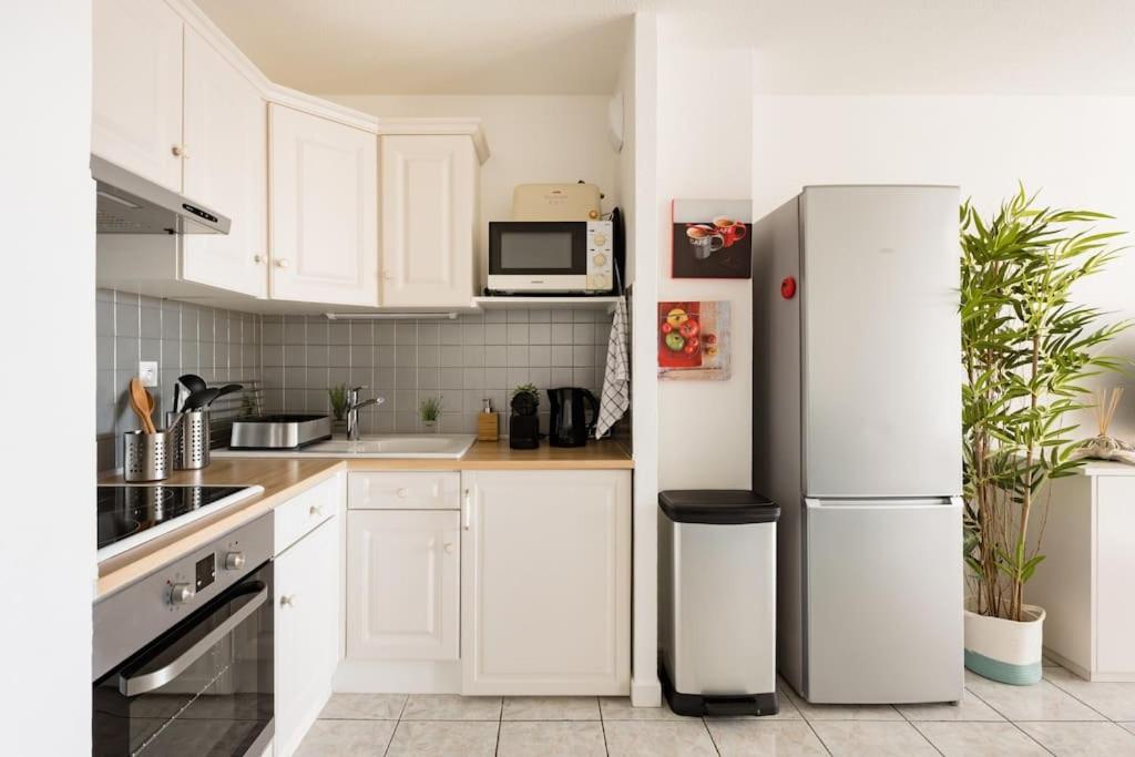Port-Frejus, Le Paladien, Appartement 2 Pieces Climatise, Terrasse & Parking Bagian luar foto