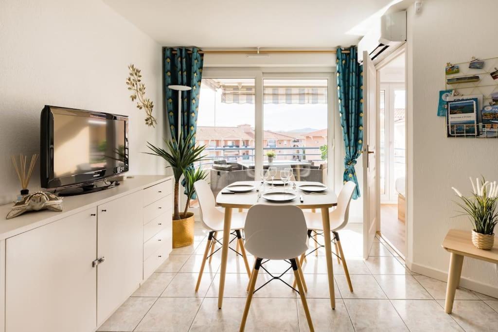 Port-Frejus, Le Paladien, Appartement 2 Pieces Climatise, Terrasse & Parking Bagian luar foto