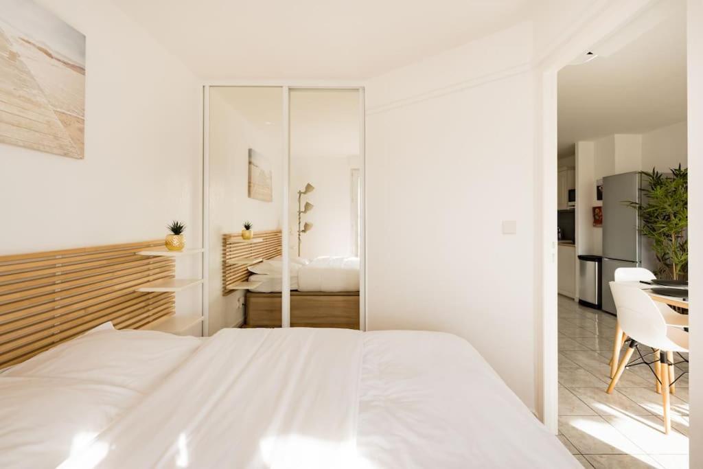 Port-Frejus, Le Paladien, Appartement 2 Pieces Climatise, Terrasse & Parking Bagian luar foto