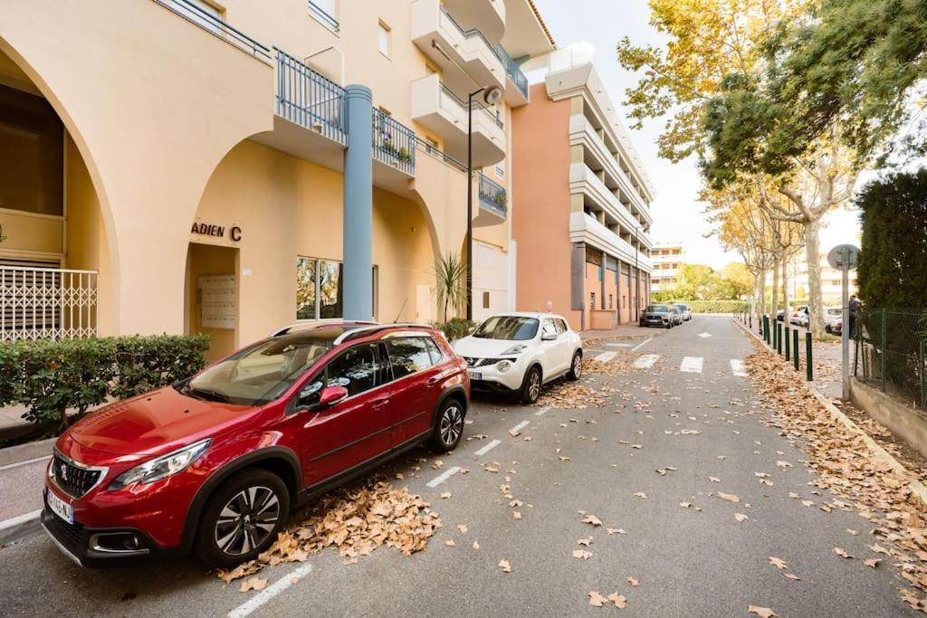 Port-Frejus, Le Paladien, Appartement 2 Pieces Climatise, Terrasse & Parking Bagian luar foto